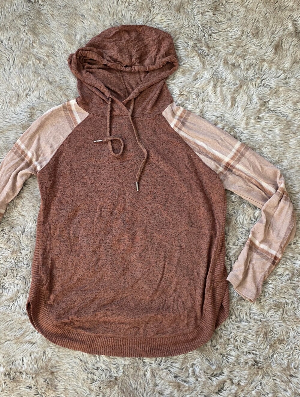 Maurices Brown Knit Hooded Sweater with Plaid Sleeves Women's Size Small